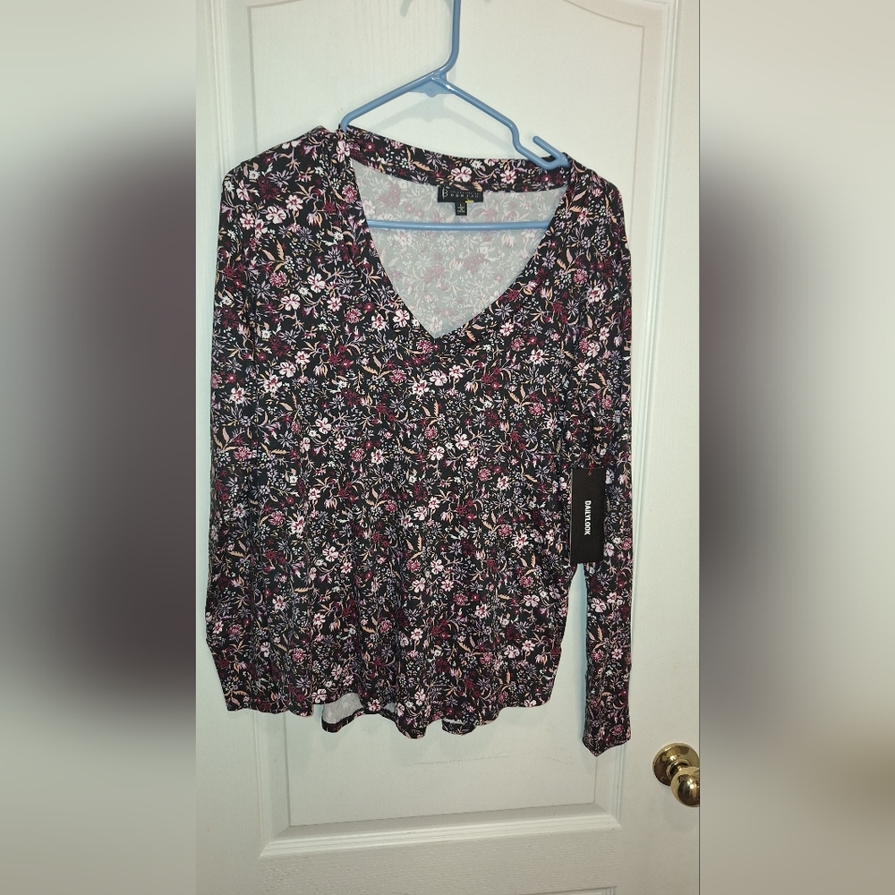 NWT/  COLLECTION BY BOBEAU/ SIZE LARGE/ BLACK WITH PURPLE FLORAL DESIGNS